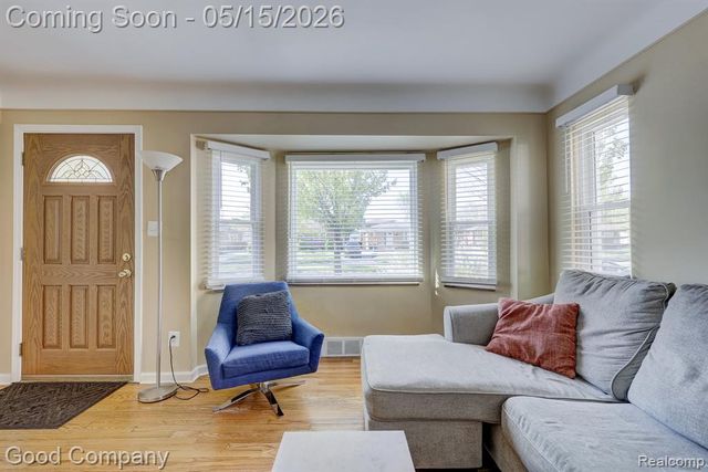 14220 Lincoln Street, Oak Park, MI 48237