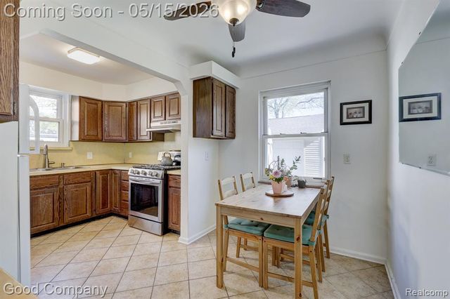 14220 Lincoln Street, Oak Park, MI 48237