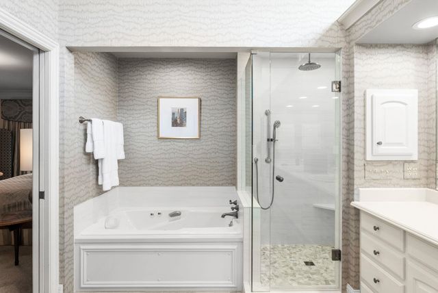 9120 E AUTUMN CHASE ST, Wichita, KS 67206