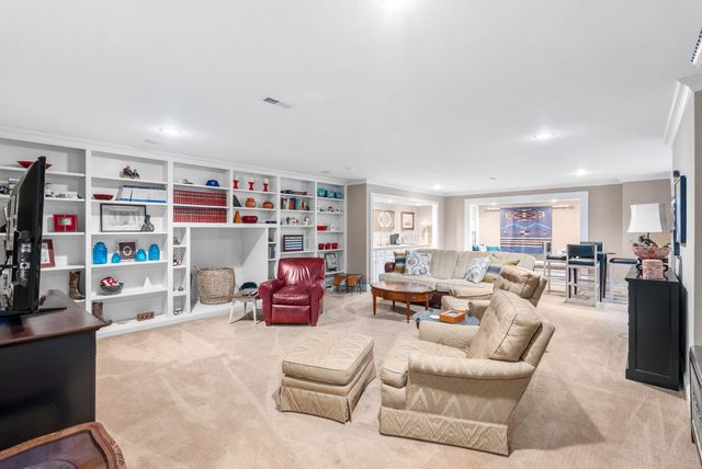 9120 E AUTUMN CHASE ST, Wichita, KS 67206