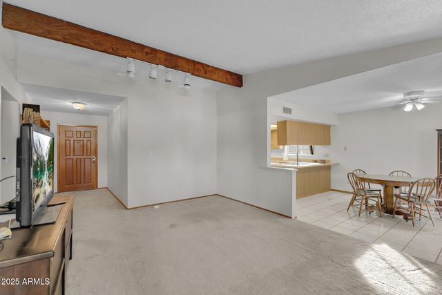 2812 E CONCHO Avenue, Mesa, AZ 85204