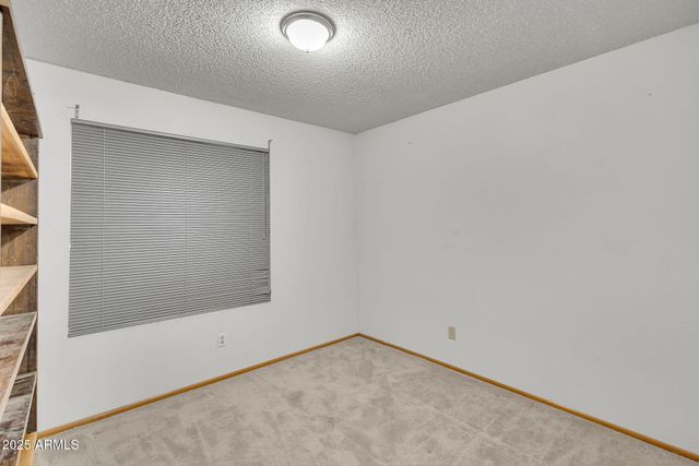 2812 E CONCHO Avenue, Mesa, AZ 85204