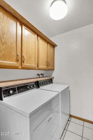 2812 E CONCHO Avenue, Mesa, AZ 85204