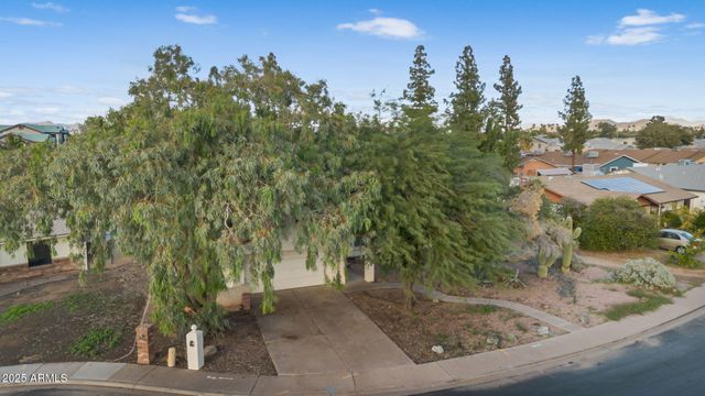 2812 E CONCHO Avenue, Mesa, AZ 85204