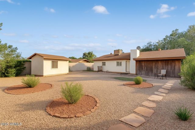 2812 E CONCHO Avenue, Mesa, AZ 85204