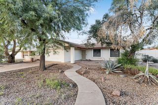 2812 E CONCHO Avenue, Mesa, AZ 85204