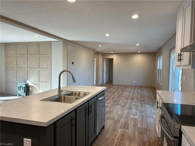 6008 Apple Wyrick Road, Gibsonville, NC 27249