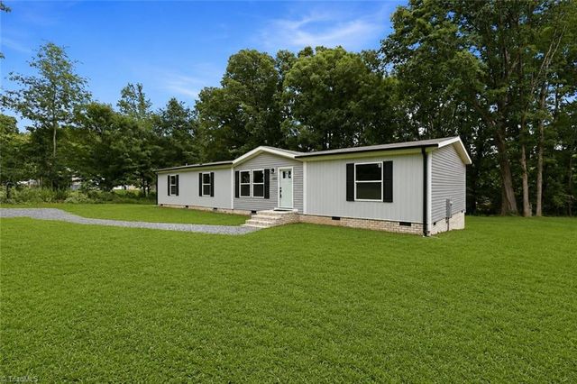 6008 Apple Wyrick Road, Gibsonville, NC 27249