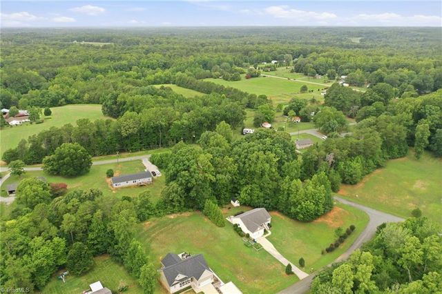 6008 Apple Wyrick Road, Gibsonville, NC 27249