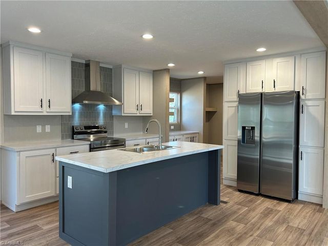 6008 Apple Wyrick Road, Gibsonville, NC 27249