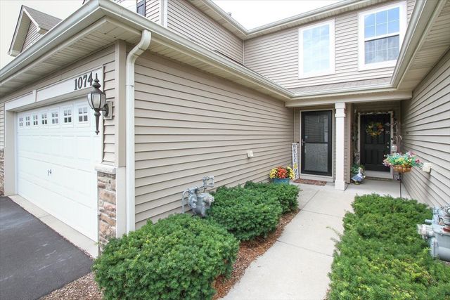 1074 Turin Drive, Hampshire, IL 60140