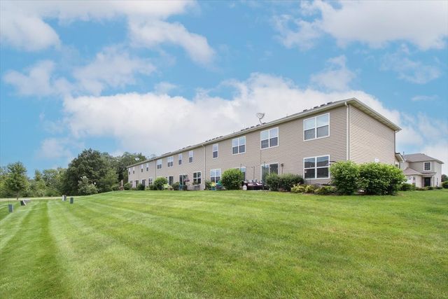 1074 Turin Drive, Hampshire, IL 60140