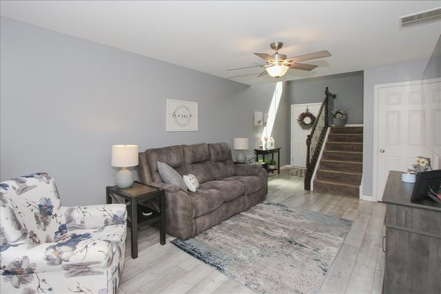 1074 Turin Drive, Hampshire, IL 60140