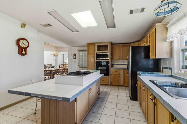 8476 IMPERIAL CIRCLE, Palmetto, FL 34221
