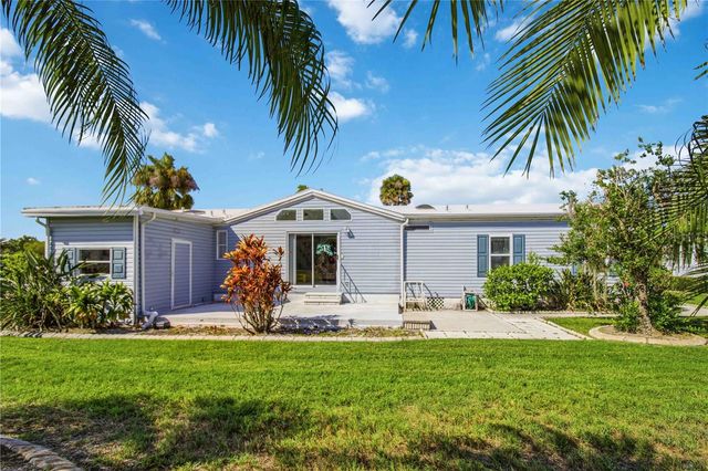 8476 IMPERIAL CIRCLE, Palmetto, FL 34221