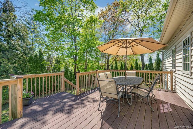 209 Glendale Road, Scarsdale, NY 10583