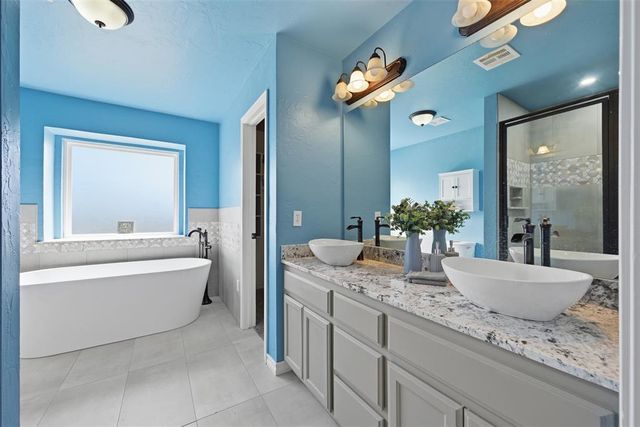 11640 SW 10th Street, Yukon, OK 73099