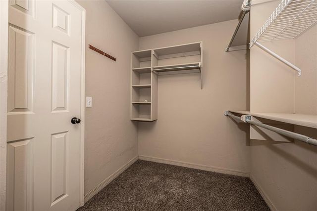 11640 SW 10th Street, Yukon, OK 73099