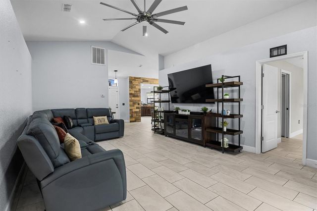 133 CROSSING DRIVE, Lakeland, FL 33809
