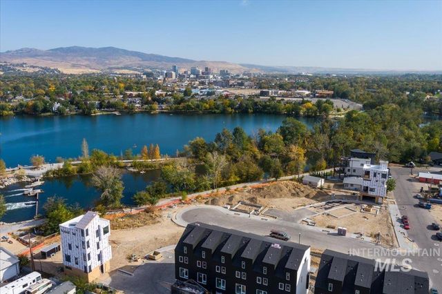 376 E Palapa Lane, Garden City, ID 83714