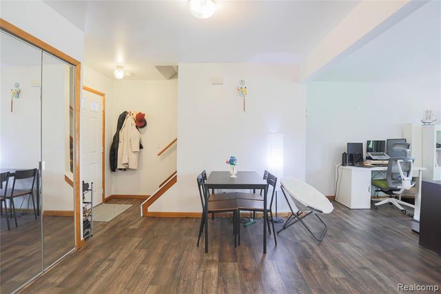 1355 Lochaven Road, Waterford, MI 48327