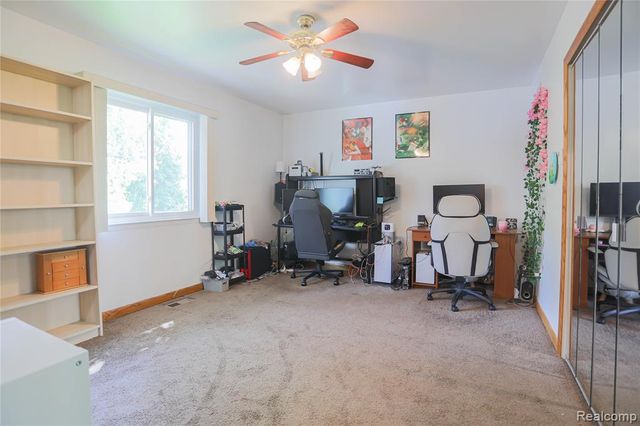 1355 Lochaven Road, Waterford, MI 48327