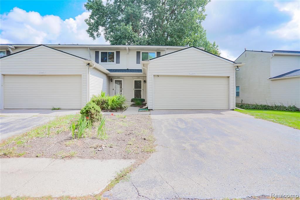 1355 Lochaven Road, Waterford, MI 48327
