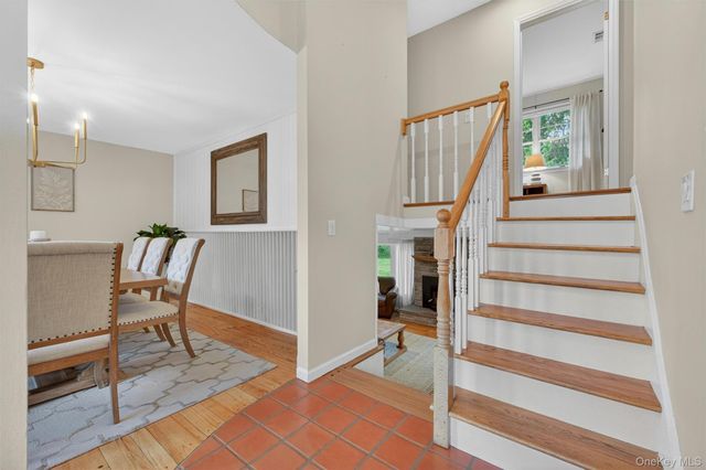 7 Ridgewood Terrace, Poughkeepsie, NY 12603