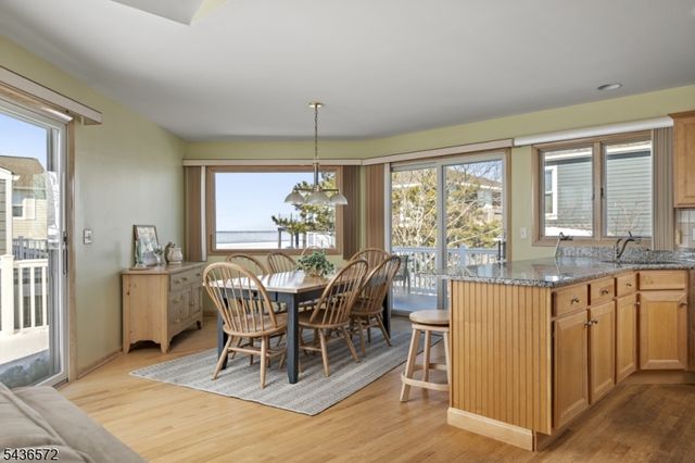 25 W Bayberry Dr, Long Beach Twp., NJ 08008