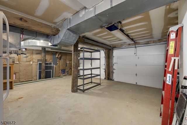 25 W Bayberry Dr, Long Beach Twp., NJ 08008