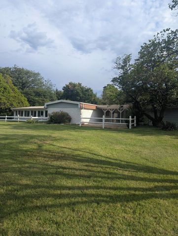 11600 E Wilshire, Wichita, KS 67207