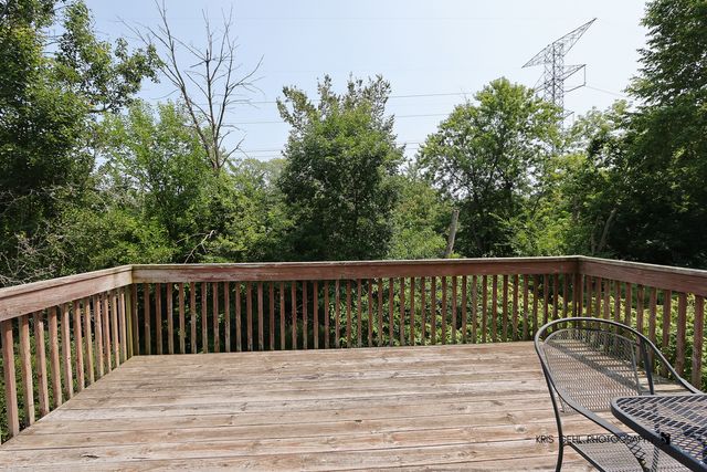 1277 Queen Ann Lane, Gurnee, IL 60031