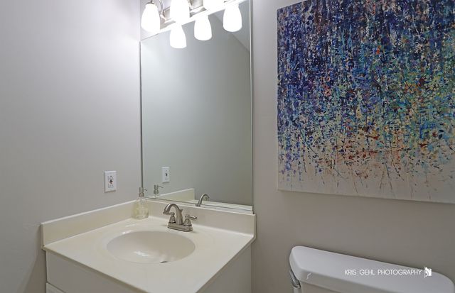 1277 Queen Ann Lane, Gurnee, IL 60031