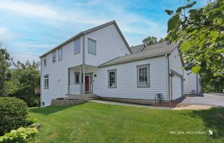1277 Queen Ann Lane, Gurnee, IL 60031