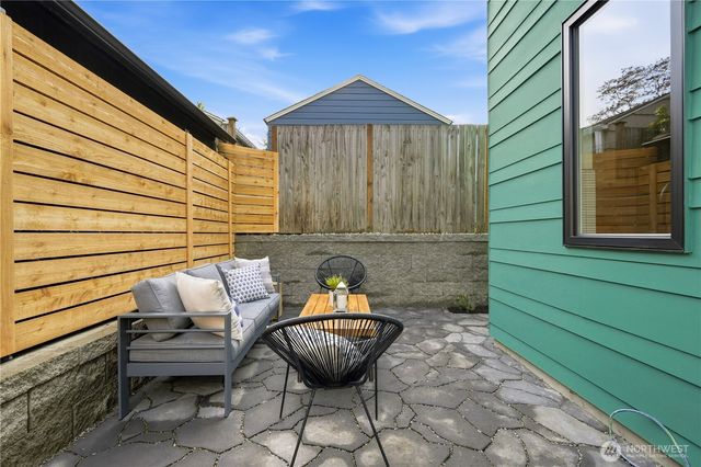 7554 39th Avenue SW, Seattle, WA 98126