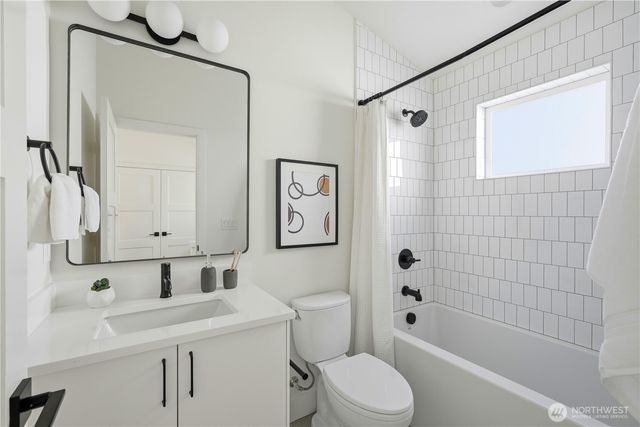 7554 39th Avenue SW, Seattle, WA 98126