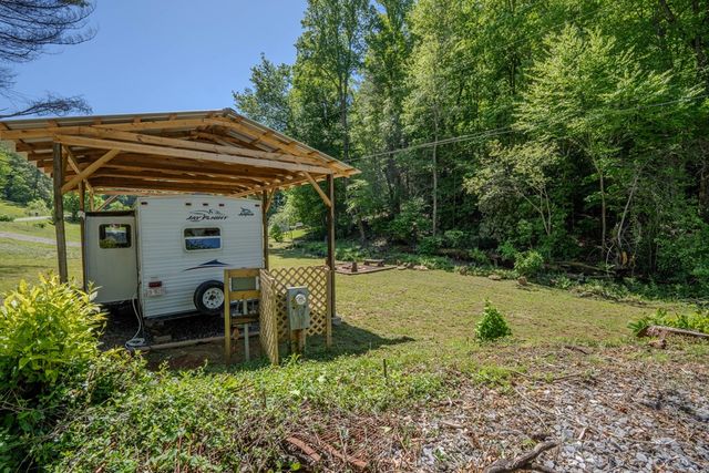 1170 Oakgrove Road, Murphy, NC 28906