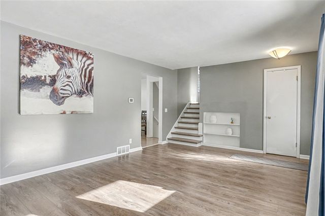 89 Picturesque Drive, Greece, NY 14616