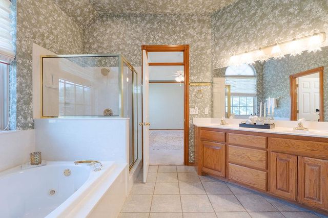 1112 Troon Circle, Shawnee, OK 74801