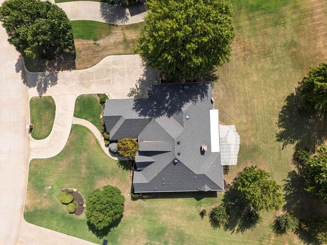1112 Troon Circle, Shawnee, OK 74801