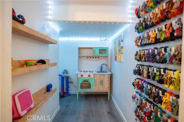 8770 Redondo Avenue, Hesperia, CA 92344