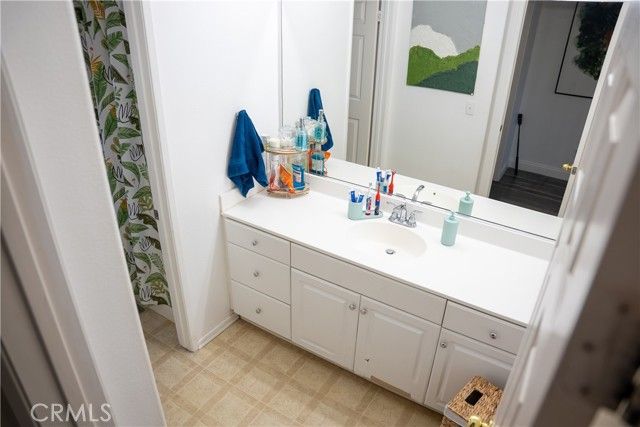 8770 Redondo Avenue, Hesperia, CA 92344