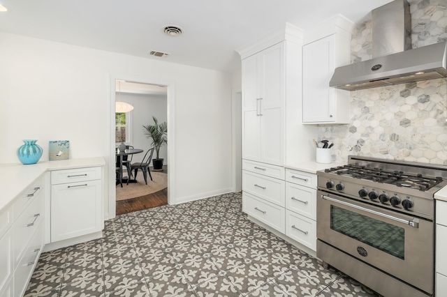 5600 Bull Creek RD, Austin, TX 78756