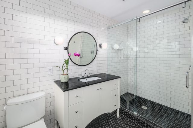 5600 Bull Creek RD, Austin, TX 78756