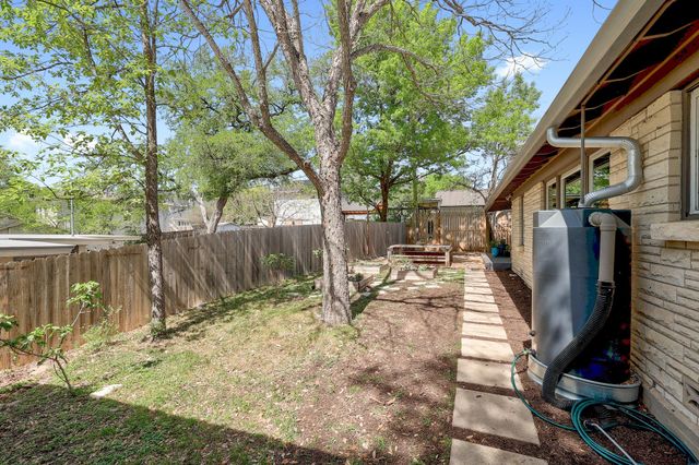 5600 Bull Creek RD, Austin, TX 78756