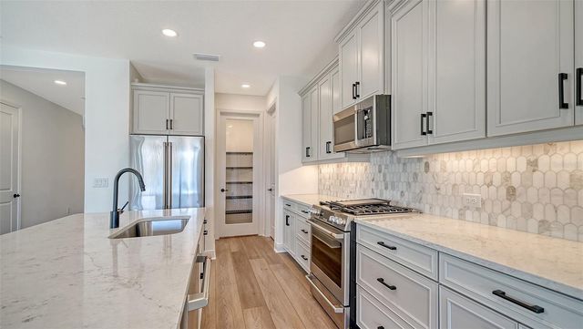 2537 STAR APPLE WAY, Sarasota, FL 34240