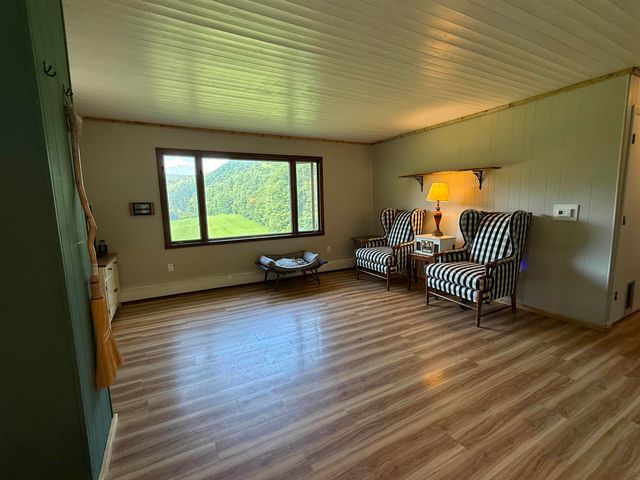 189 Taylor Hill Road, Brookfield, VT 05036