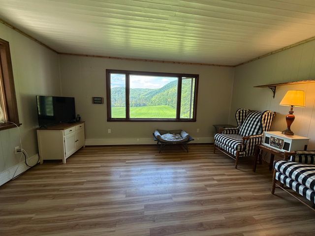 189 Taylor Hill Road, Brookfield, VT 05036