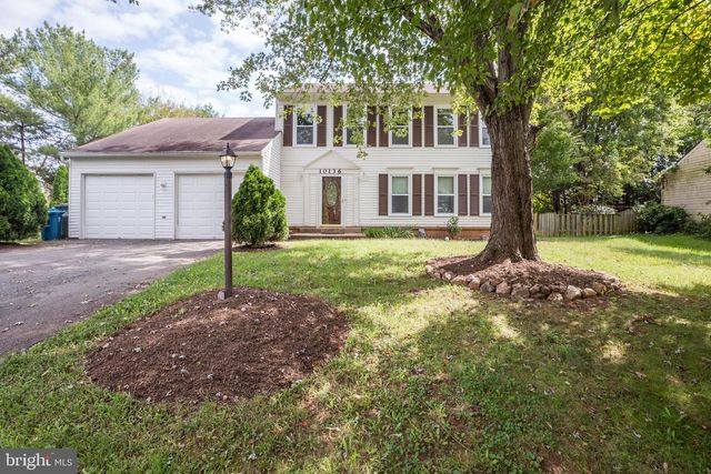 10136 YORKTOWN DR, Great Falls, VA 22066