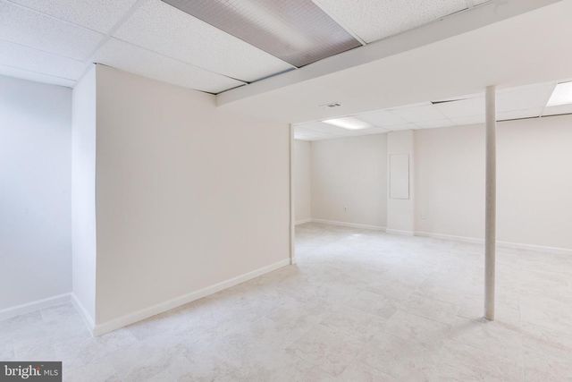 10136 YORKTOWN DR, Great Falls, VA 22066